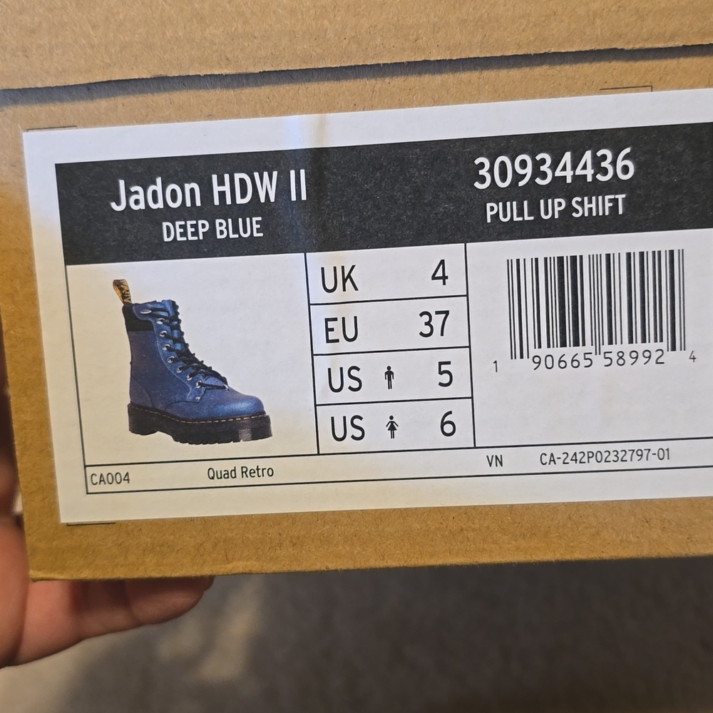 Dr. Martens Jadon II Hardware Pull Up Leather Platform Boots - Picture 10 of 11